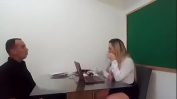 Reproduzir O professor de história penetrado pelo aluno menor