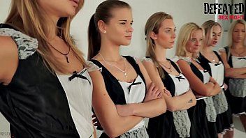 Redă echipa feminina de handbal sarbatoreste cu auto-masturbare in grup