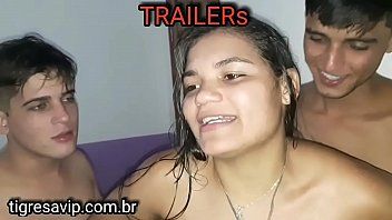 Reproducir Ella tiene sexo con el policía xnxx con la asiática, tiene dos pollas en ella y quiere más