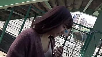 Redă Este un ritual sexual foarte brutal la care aceasta participa
