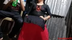 Afspelen Indiase vrouw met grote lul heeft hardcore seks in Churidar en stoel