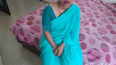 Jouer La romance intime de Desi Indian Bhabhi avec Devar mène à du sexe hard et passionné en audio hindi clair