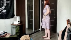 Redă Adolescent curvă brunetă arată sânii naturali în Kinky Try-On Haul
