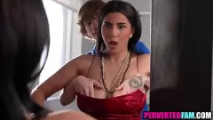 Afspelen Stapsibling Taboo Fantasy: Big-Dicked Stepbrother's hardcore ontmoeting met zijn rondborstige brunette-stepzus