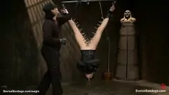 Redă Sesiunea BDSM Bondage BDSM cu Kristina Rose: Hardcore Anal Fucking cu Dildo