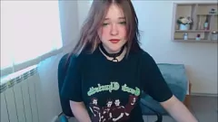 Reproducir Adolescente caliente de al lado se expone en la webcam