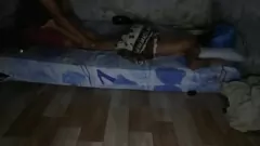 Abspielen Teen Amateur wird intim, nachdem der Freund gegangen ist - 18 -jährige Massage