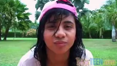 تشغيل سولو لاتينا Teen Tobie Wet and Wild: Pussy Play Outdoors