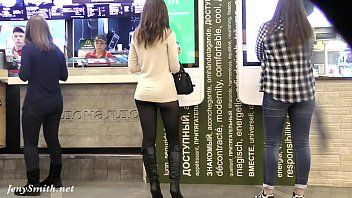 Redă Sex in public la un mall cu o pizdulice dorita de penis mare si hardcore