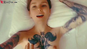 Riproduci Ragazza arrapata hardcore quando succhia bene il mio grosso cazzo