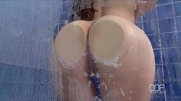 Play silvia filmed when she puts her fingers in her wet pussy after showering