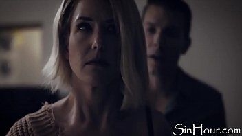 Reproducir Un acto de sensualidad para una rubia madura